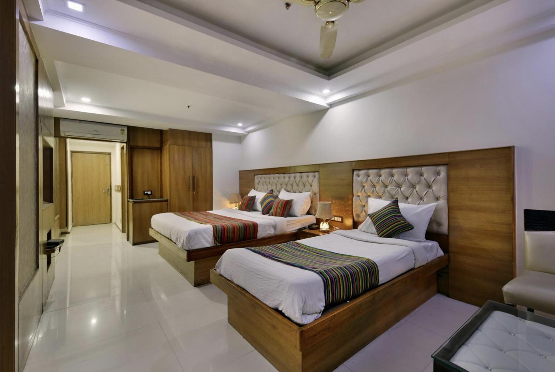 Hotel Lotus Paradise - Banquet & Dining - Near Murthal Sukhdev Rāi Kültér fotó