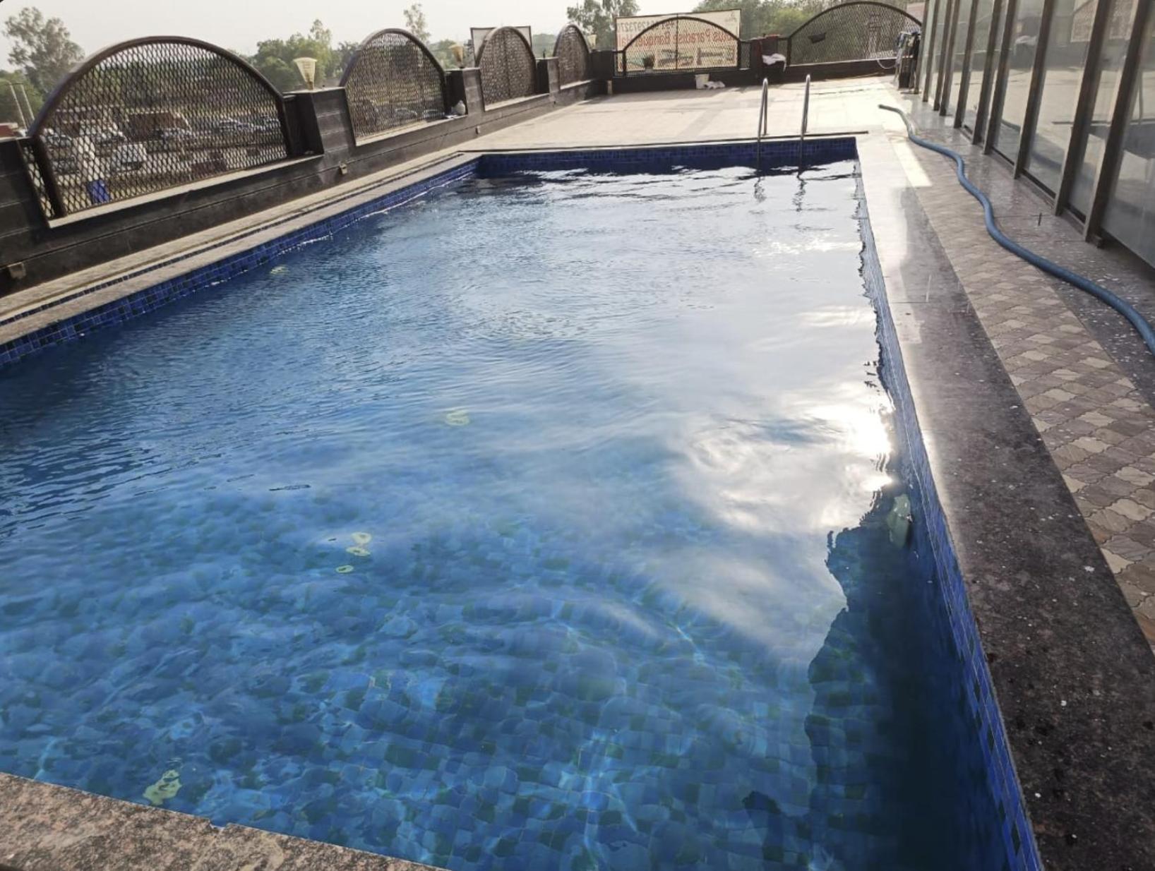 Hotel Lotus Paradise - Banquet & Dining - Near Murthal Sukhdev Rāi Kültér fotó
