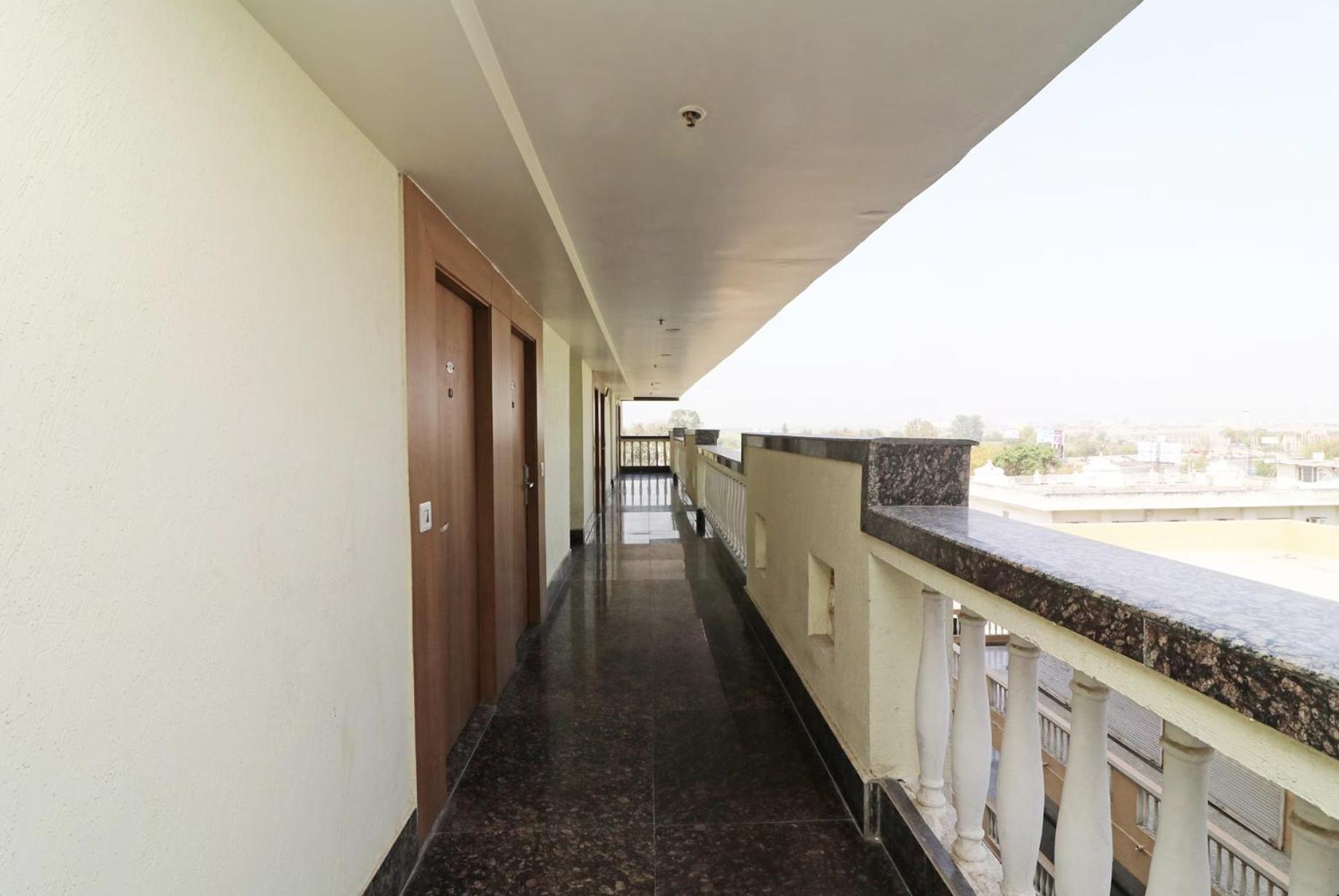 Hotel Lotus Paradise - Banquet & Dining - Near Murthal Sukhdev Rāi Kültér fotó