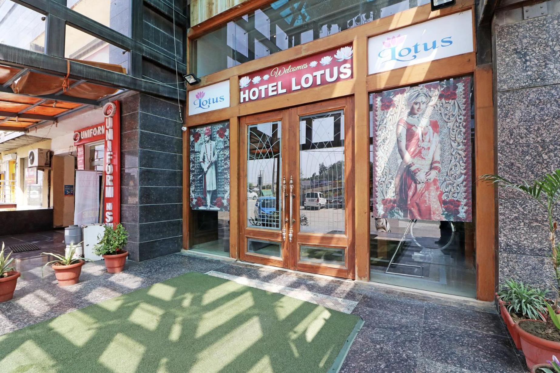Hotel Lotus Paradise - Banquet & Dining - Near Murthal Sukhdev Rāi Kültér fotó