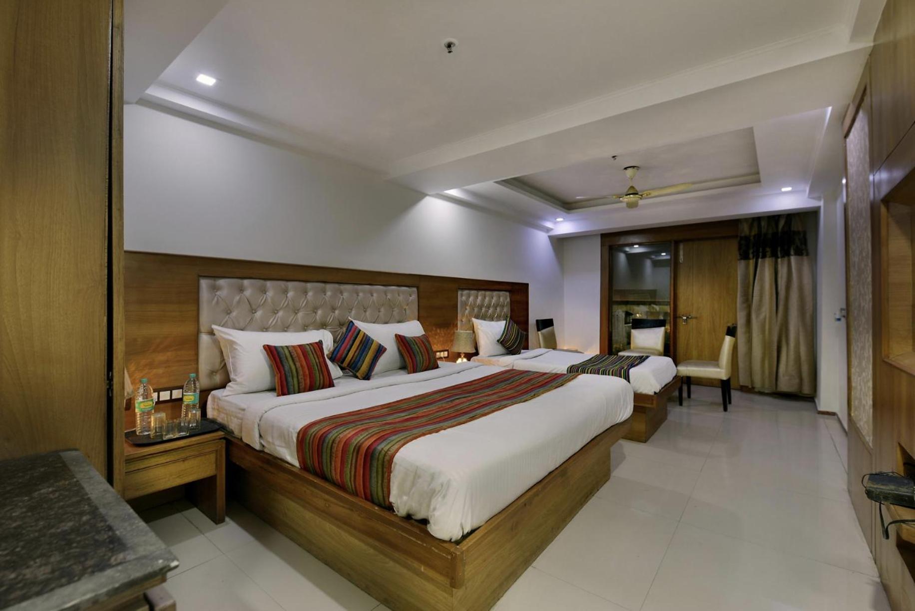 Hotel Lotus Paradise - Banquet & Dining - Near Murthal Sukhdev Rāi Kültér fotó