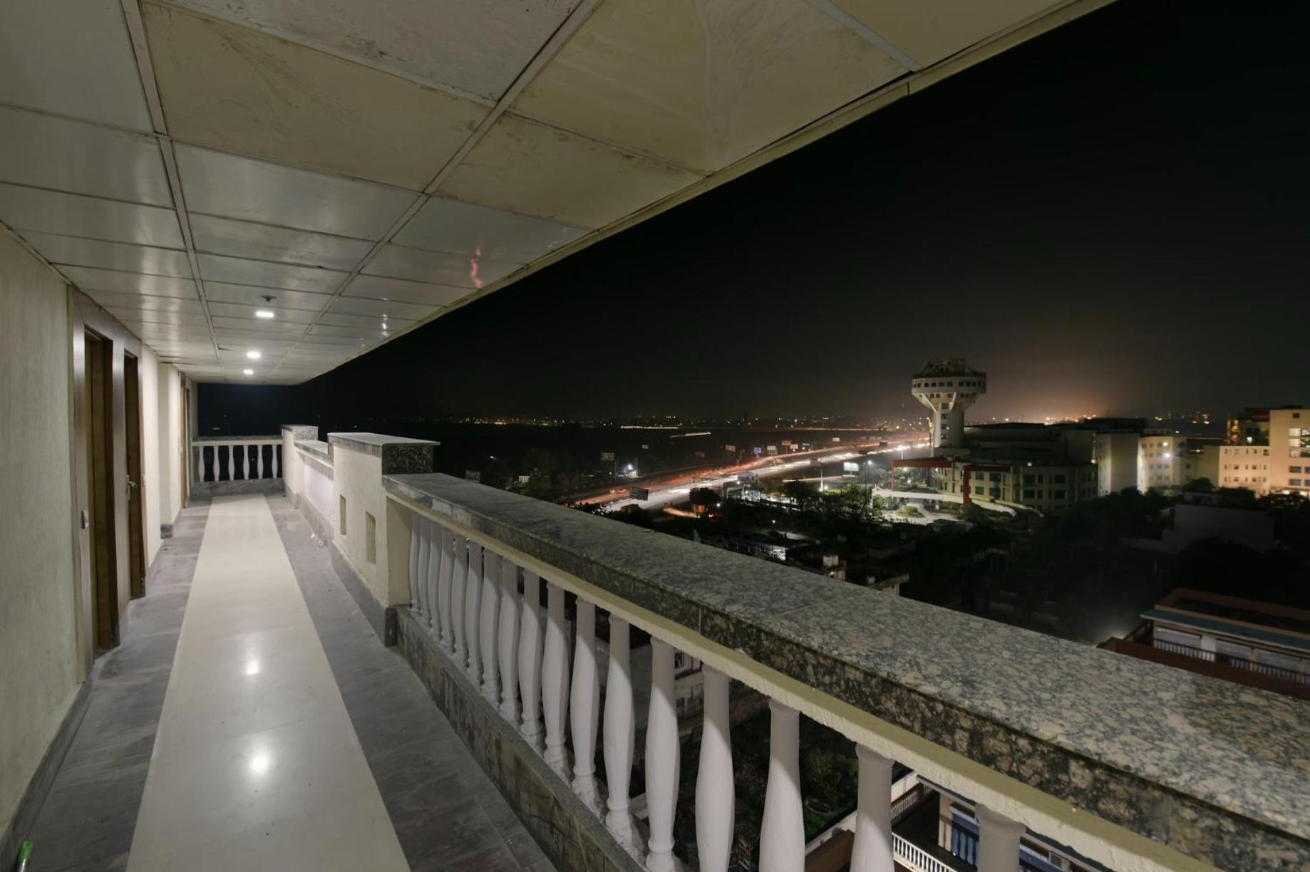 Hotel Lotus Paradise - Banquet & Dining - Near Murthal Sukhdev Rāi Kültér fotó